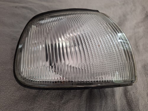 93-94 Nissan Sentra B13 RIGHT Corner Light Turn Parking Lamp Koito Genuine OEM