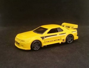 hot wheels yellow
