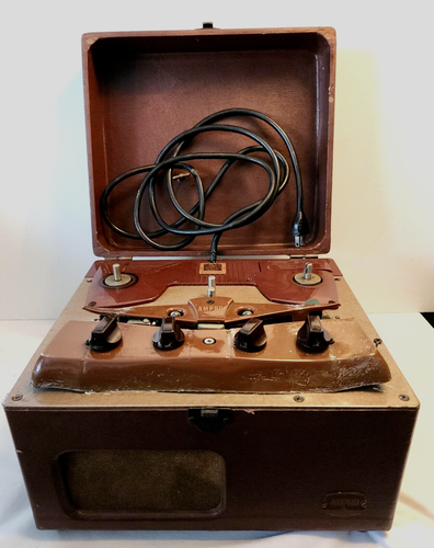 Vintage Ampro Reel to Reel Tape Recorder Model 731 for Parts or Repair