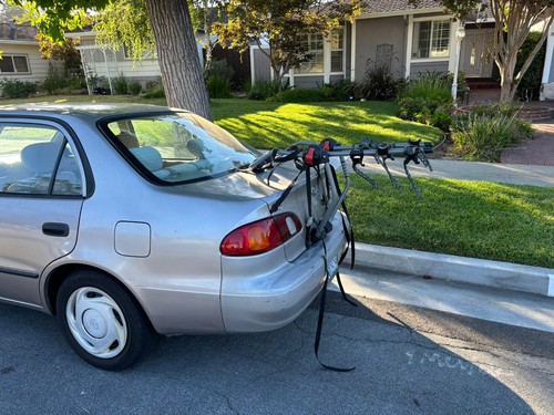 YAKIMA King Joe 3 Trunk Mounted Triple Bike Carrier Rack Cars Auto Excellent - Picture 3 of 7