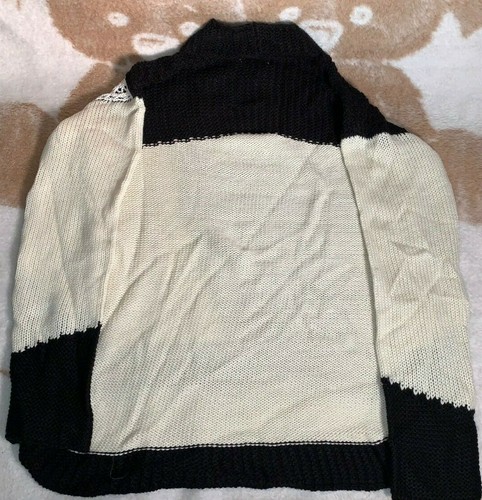 NEW ONEA Women's Size XL Heavy Knit  Black/White Sweater  Regular 78$ - Picture 7 of 7