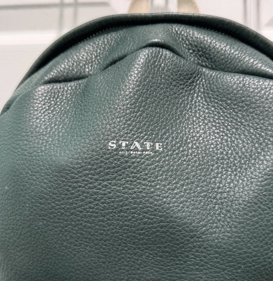 Mochila de couro bovino State Bags verde mini Lorimer 4 bolsos com zíper - Imagem 2 de 4