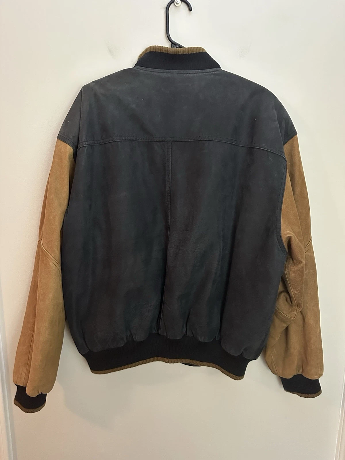Members Only Vintage Leather Bomber Jacket XL Black Tan Excellent Condition image 3