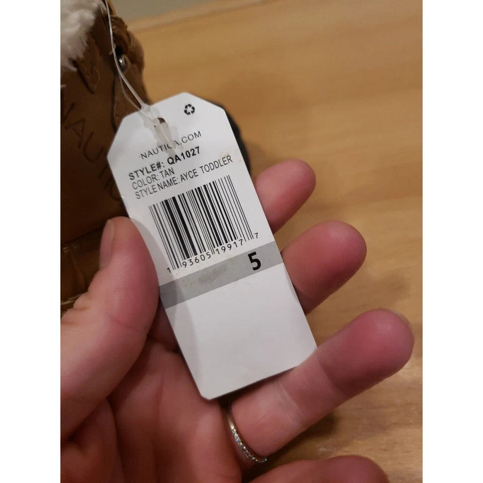 BOTAS DE INVIERNO NAUTICA NIÑOS TOSTADAS AYCE CON RIBETE DE PIEL SINTÉTICA NIÑO PEQUEÑO TALLA 5 Foto 3 de 4