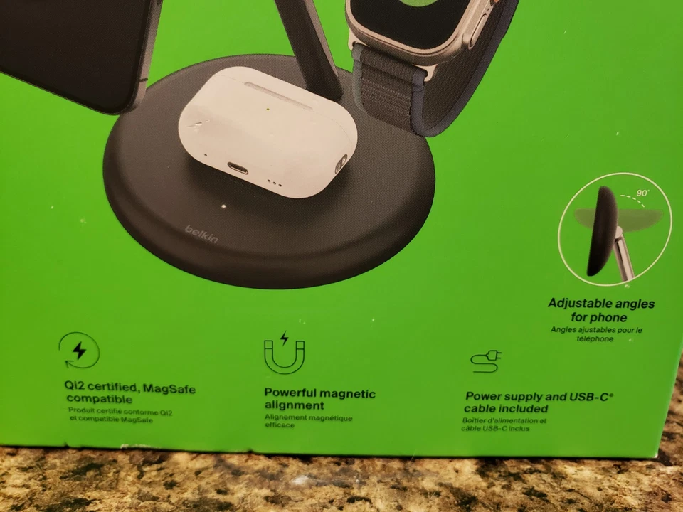 Belkin BOOSTCHARGE Pro 3-in-1 Qi2 Magnetic Wireless Charger - Image 4 of 4