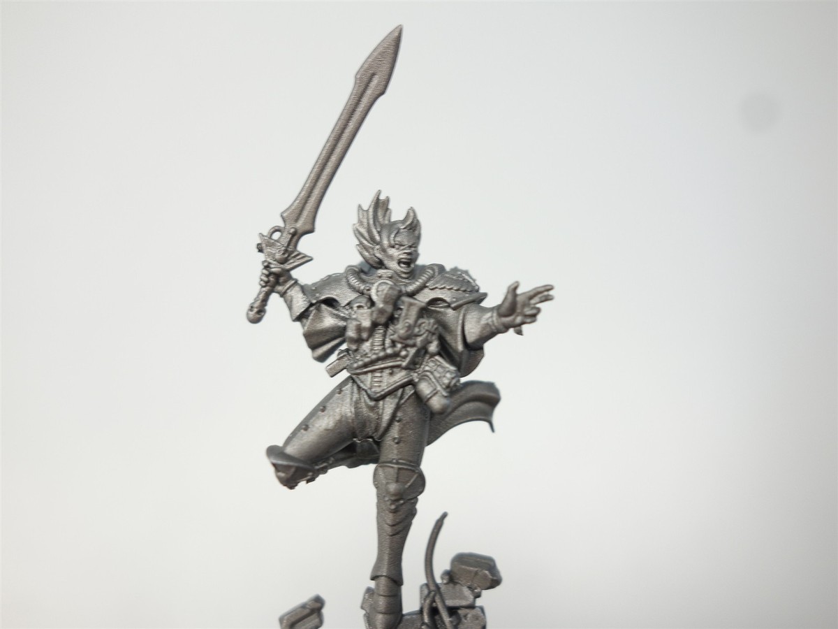 WARHAMMER 40K | Les Sœurs de Batalle - YouTube
