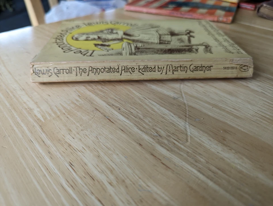 The Annotated Alice by Lewis Carroll Paperback, Penguin 1970 Foto 3 de 4
