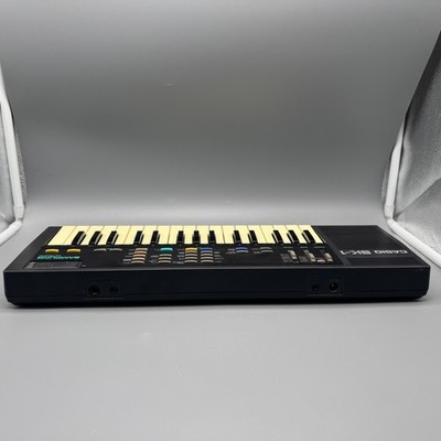 Vintage Casio SK-1 Keyboard w Box Manual 32 Key Tested Please Read