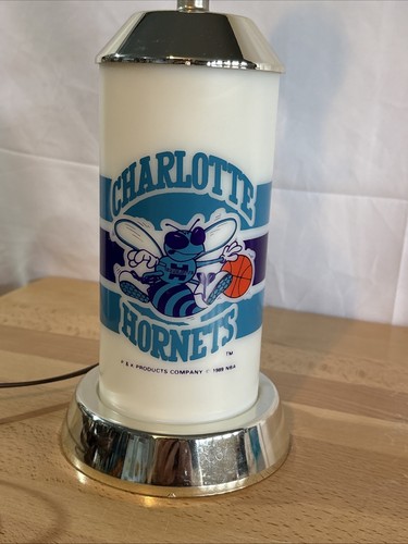 Vintage P&K Products 1989 NBA Charlotte Hornets Tisch Schreibtisch Lampe Nachtlicht - Bild 6 von 18