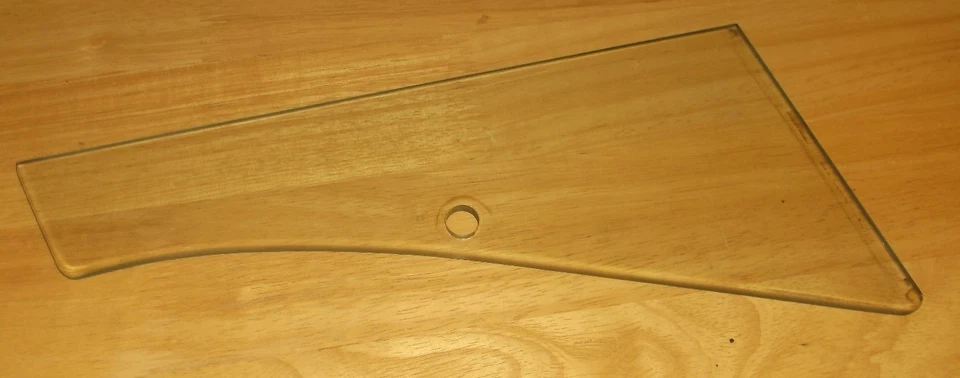 1963 CHRYSLER NEW YORKER SALON 4 DOOR HARDTOP FRONT VENT GLASS (NON-TINT) - Image 2 of 4