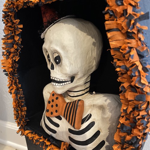 Bethany Lowe Halloween Dying For A Party Skeleton—Retired - Picture 12 of 14