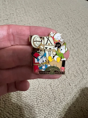 2003 Donald Ducks Nephews Huey Dewey Louie Animal Kingdom pin DuckTales LE 2000