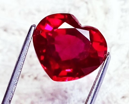 Piedra preciosa suelta certificada en forma de corazón de rubí rojo natural de 10,15 quilates con regalo gratis - Imagen 6 de 8