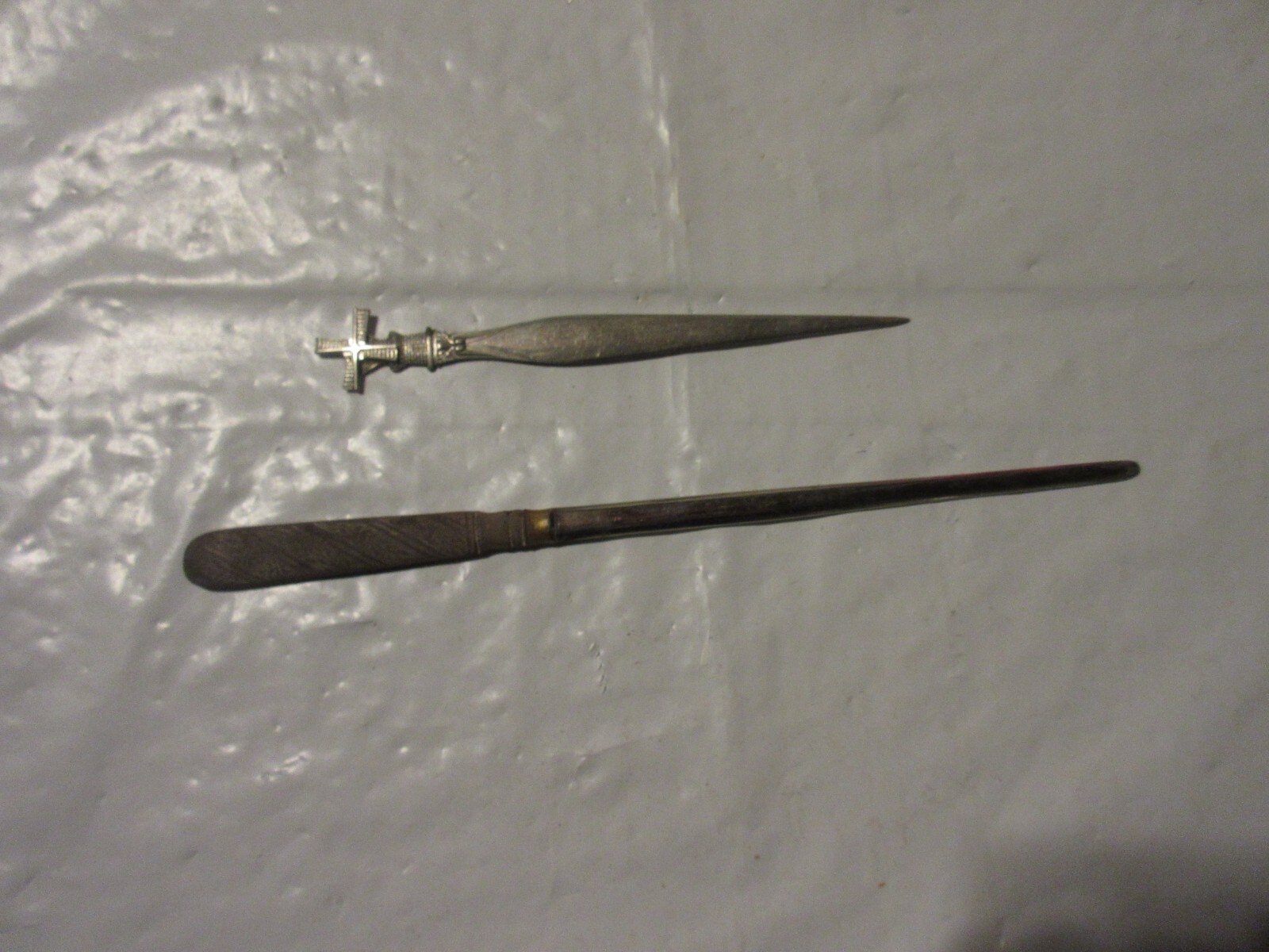 2 VINTAGE LETTER OPENERS eBay