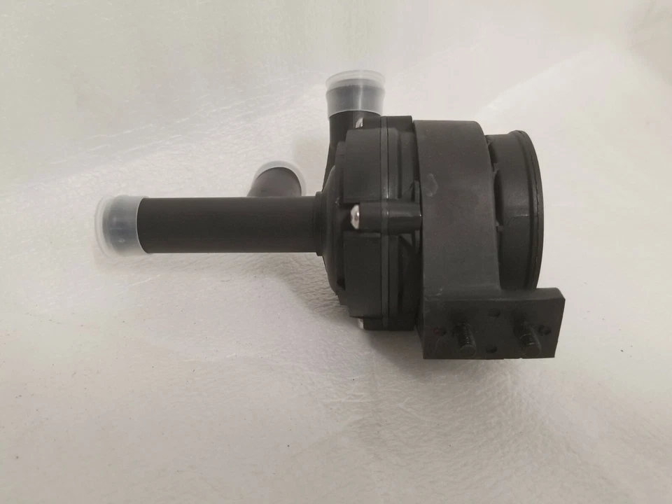 Bomba de agua auxiliar del motor nueva para Mercedes-Benz 2218350064 Foto 2 de 4