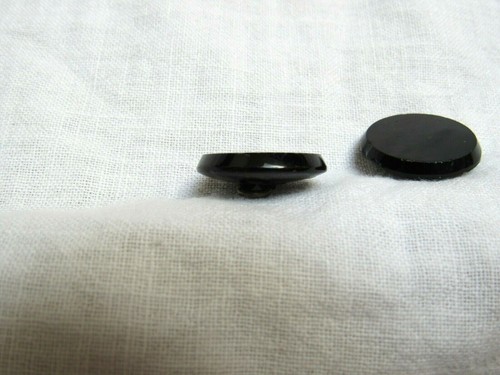 "Par antiguo de botones de vidrio negro para el torso redondo plano brillante vástagos de metal 13/16" - Imagen 3 de 7