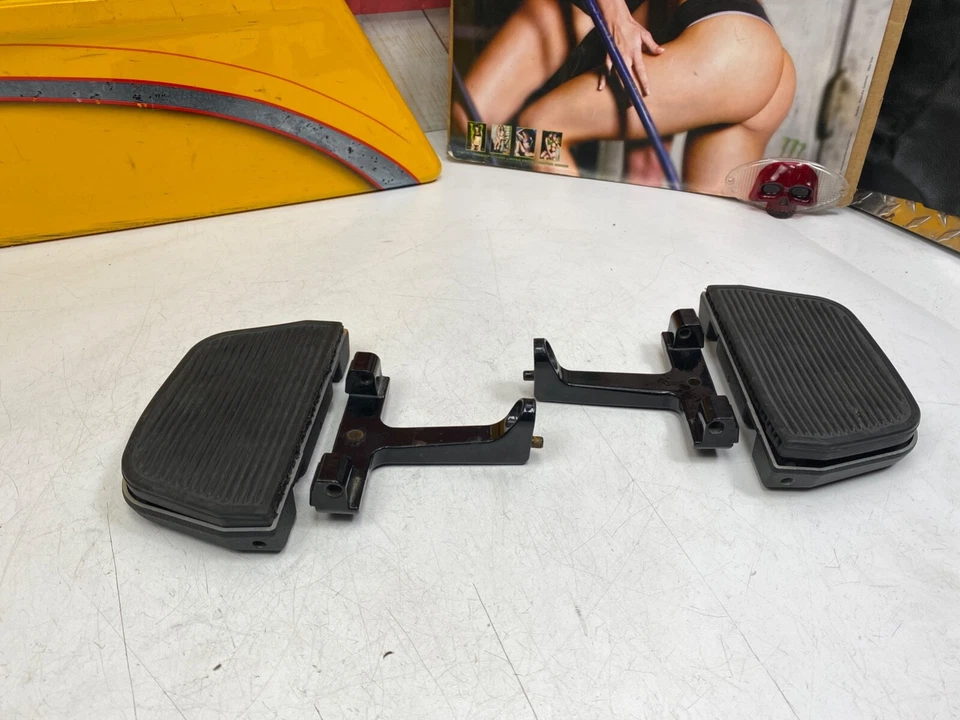 🔥Genuine Harley 97-23 Touring Rear Passenger Foot Floor Boards OEM🔥 - Image 2 of 4