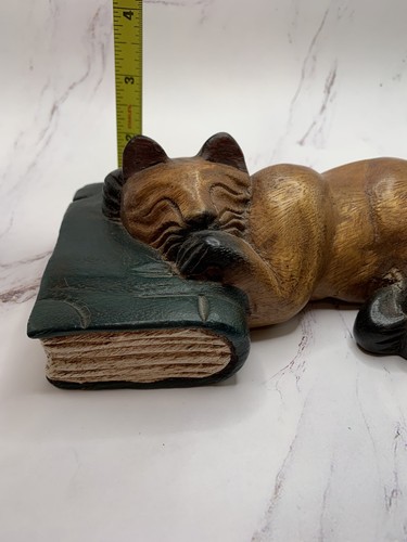 Vintage Holz handgeschnitzt Katze Nickerchen auf Bücherstapel - Bild 7 von 7
