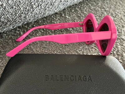 LN Balenciaga BB0125S 003 Power Cat Geometric Fuchsia Pink 