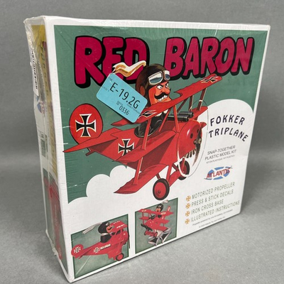 #ad ATLANTIS The Red Baron and His Fokker Triplane Snap Model kit SEALED NEW $34.99