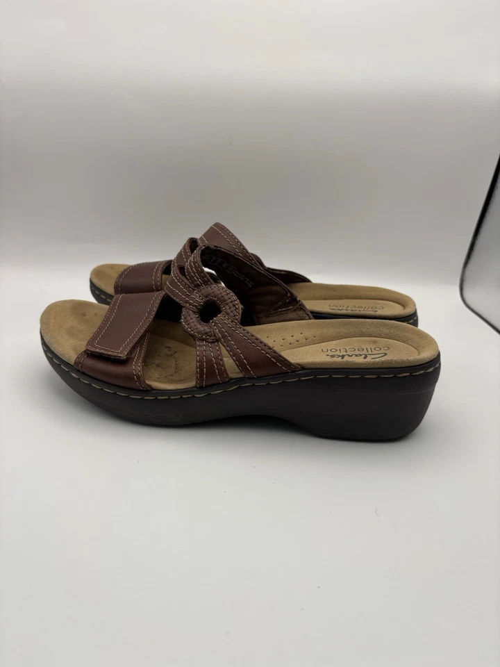 Sandalias Clarks de cuero marrón con cuña para mujer talla 8,5 Foto 3 de 4