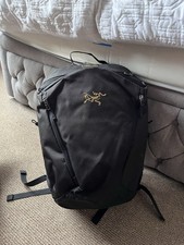 Arc'teryx Mantis 26 Backpack Black/Gold