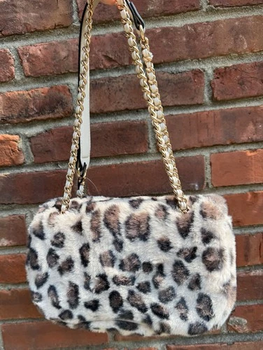New Juicy Couture fluffy flap  Snow Leopard Shoulder Bag HTF - Picture 4 of 8