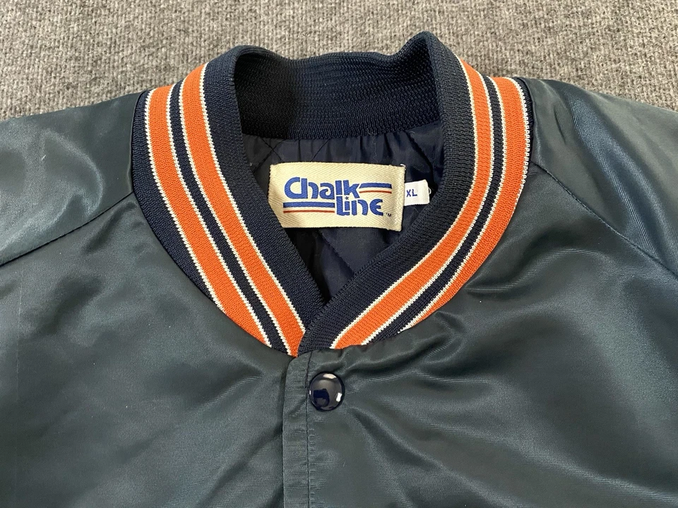 Vintage 80s Chicago Bears NFL Chalk Line SPELLOUT Satin Bomber Jacket Size XL - Image 3 of 4