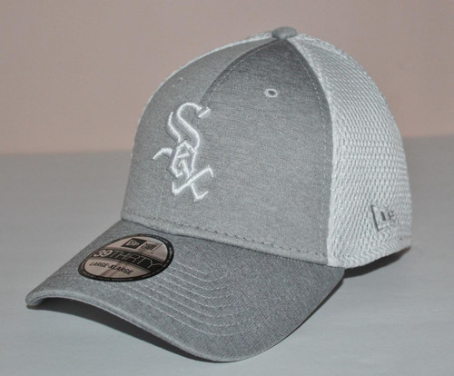Cappello CHICAGO WHITE SOX berretto elasticizzato aderente New Era 39Thirty GRIGIO BIANCO L/XL *V4 - Foto 1 di 8