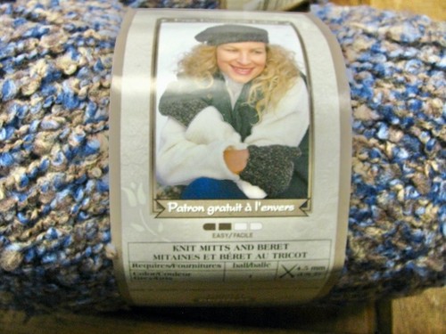 Bernat Soft Boucle Yarn Bulky Size 5 Westport Shades Blue Tan Skeins Lot of 5 - Picture 4 of 8