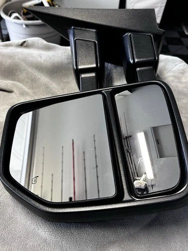 2021 Ford F250 F350 SuperDuty OEM LH Driver Side Tow Mirror