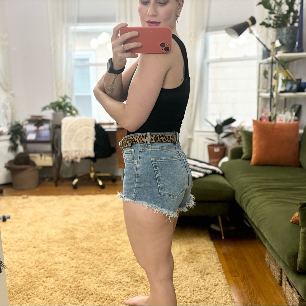 High Rise cut off Sz 4 Zara Denim Shorts thumbnail 5