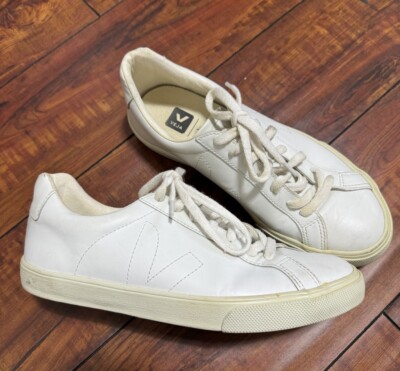 Veja Esplar Low Top Leather Sneakers Women's Size EUR 39 US 8