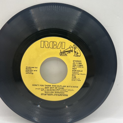 Waylon Jennings Don't You Think This Outlaw Bit's Done Got Out of Hand Promo 45 - Picture 5 of 6