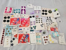 Buttons on Cards Sewing Accessories VINTAGE/ RETRO  Big Lot Cover Buttons Abt 35