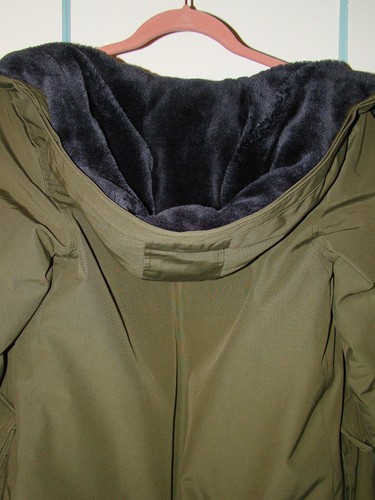 Gap Kids Army Green Puffer Warm Jacket with Hood, Size Large (10-11) - Picture 4 of 4