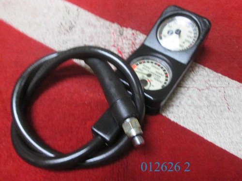 SCUBA DIVING PRE-OWNED U. S. DIVERS / AQUA-LUNG 4-GAUGE CONSOLE! BLACK! VG.!
