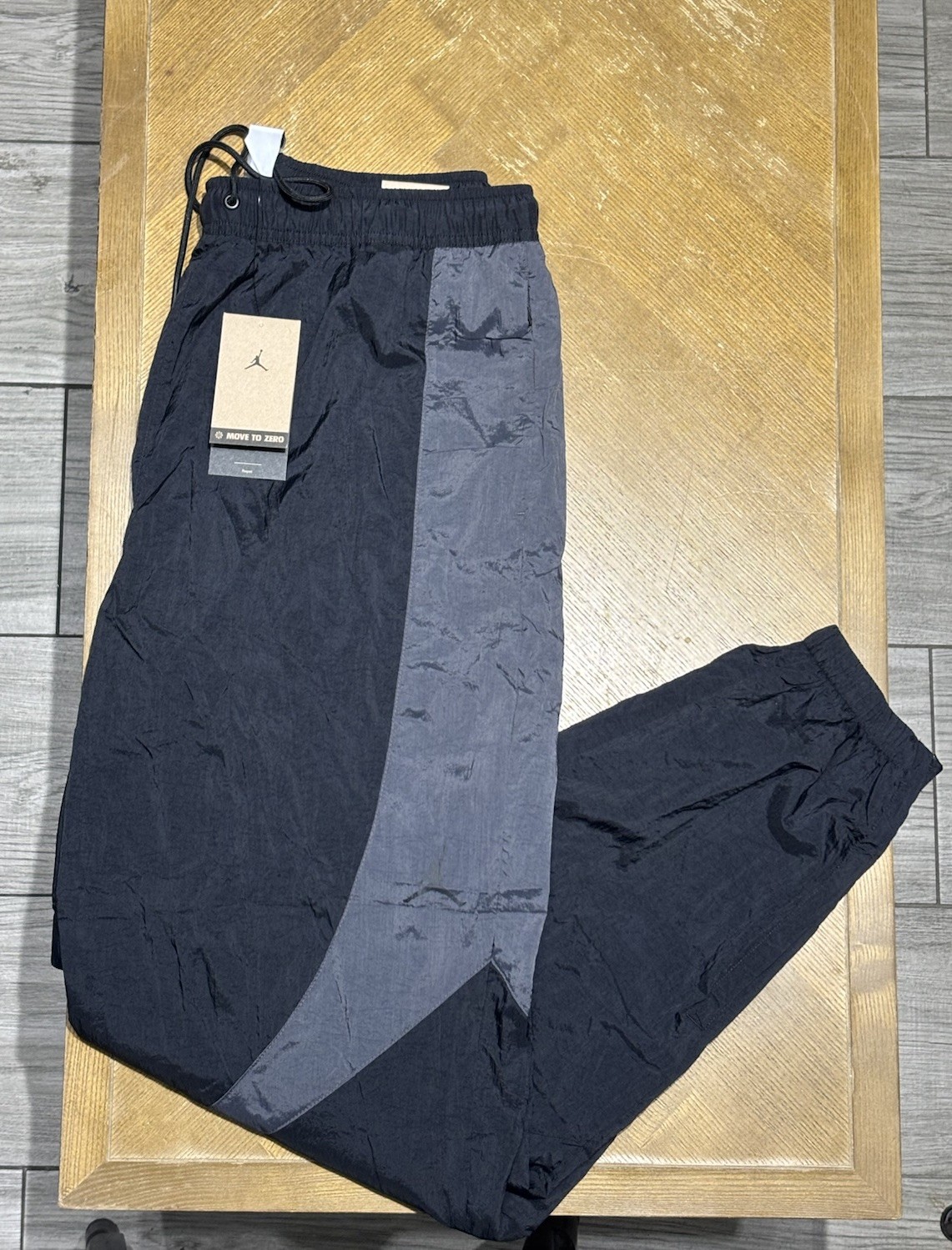 Picture 1 of 10
