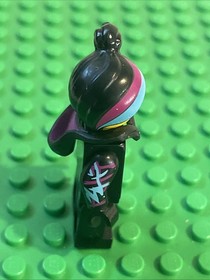 Wyldstyle Folded Hood Wild Style 70803 70810 70808 Movie LEGO&reg; Minifigure Figure