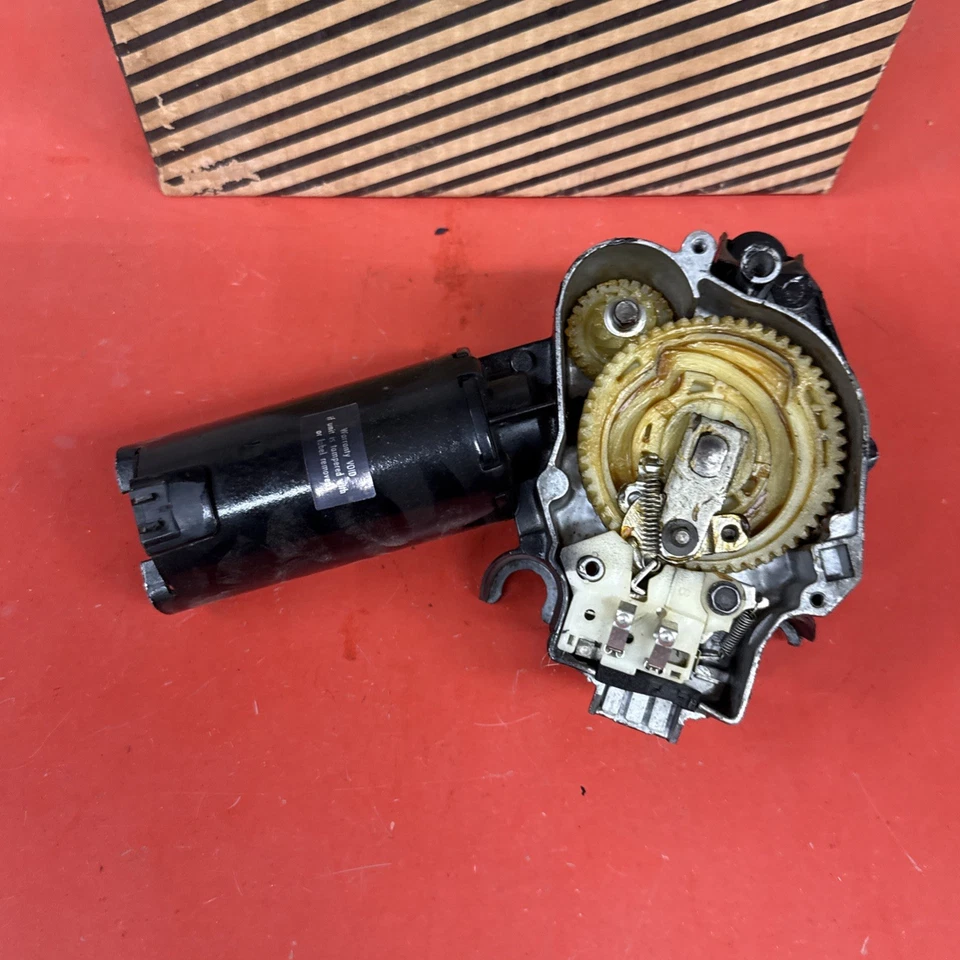 84-87 Corvette OEM Windshield Wiper Motor W/O Cover #22038790 C41481-5 - Изображение 4 из 4