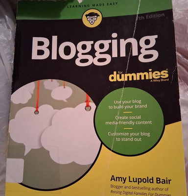 Blogging for Dummies by Amy Lupold Bair (2019, Trade Paperback)