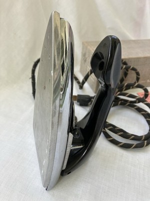 Vintage GE General Electric STEAM TRAVEL IRON with Box & Manual