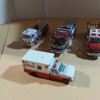 CODE 3 DIECAST 164 Scale CITY / COUNTY BALTIMORE 4 FIRETRUCKS