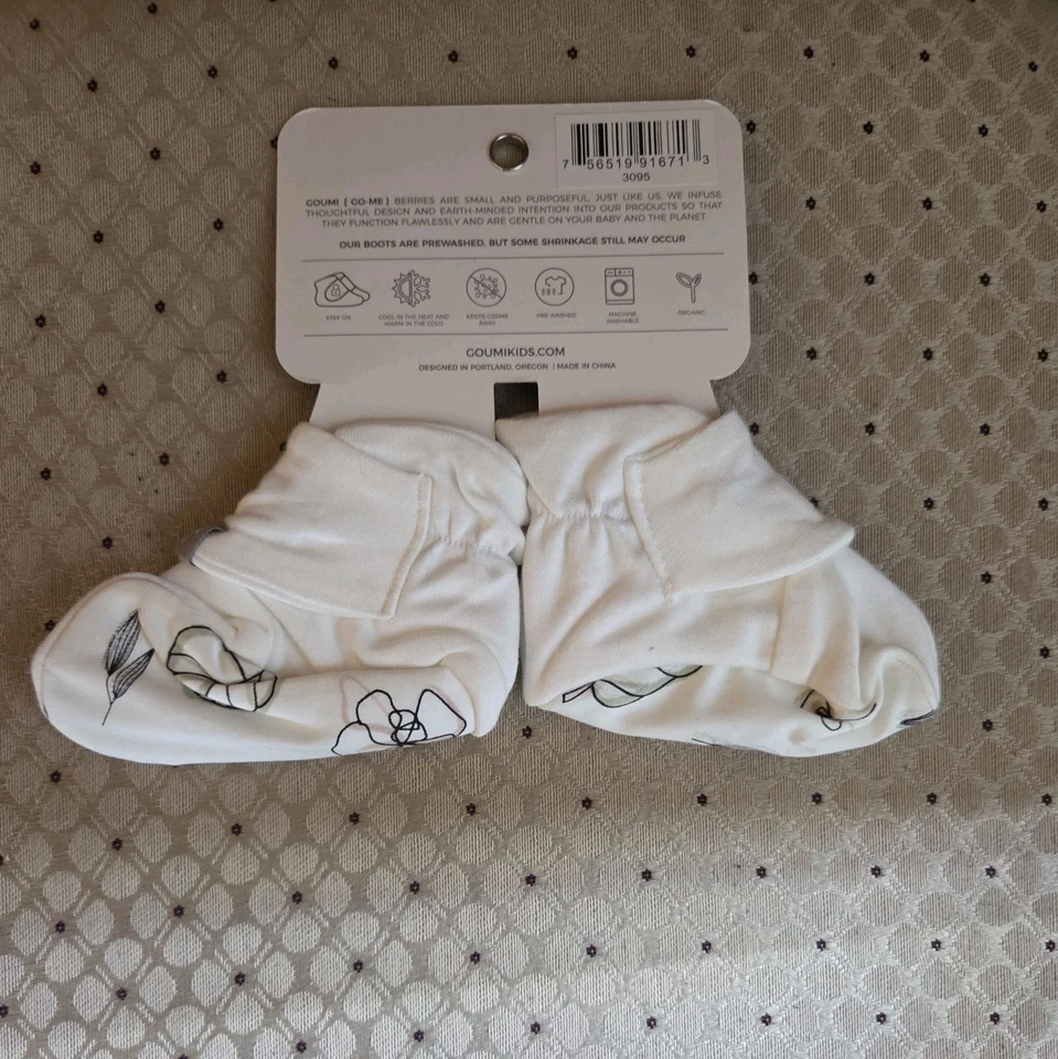 Goumi baby Stay on Boots 0-3M NWT - Image 2 of 4