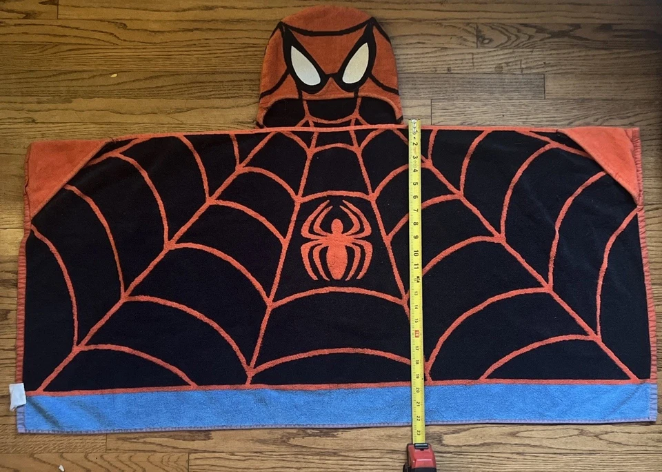 Toalha de banho Marvel SpiderMan com capuz 100% algodão 22 x 46 muito bom estado - Imagem 2 de 4
