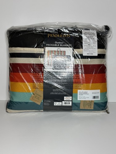 PENDLETON OUTDOOR PACKABLE BLANKET Water Resistant Picnic Tailgating Camp Hiking - Picture 2 of 2