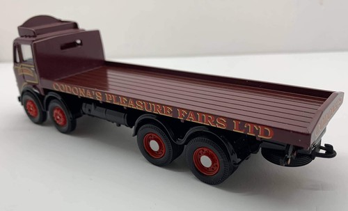 Corgi Classics John Codona’s Pleasure #24401 Leyland 8 Wheel Rigid Truck Set 1 - Picture 8 of 11