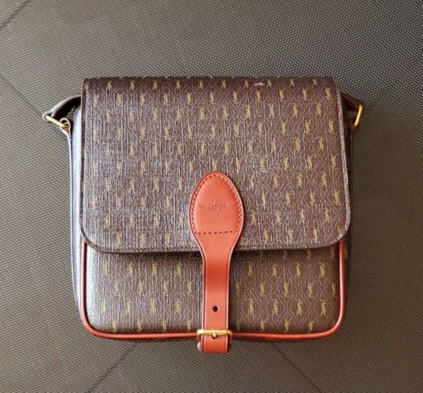 Borsa messenger Saint Laurent Le Monogram borsa fibbia media tela e pelle