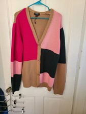 cardigan sweater with bottons and patchwork design