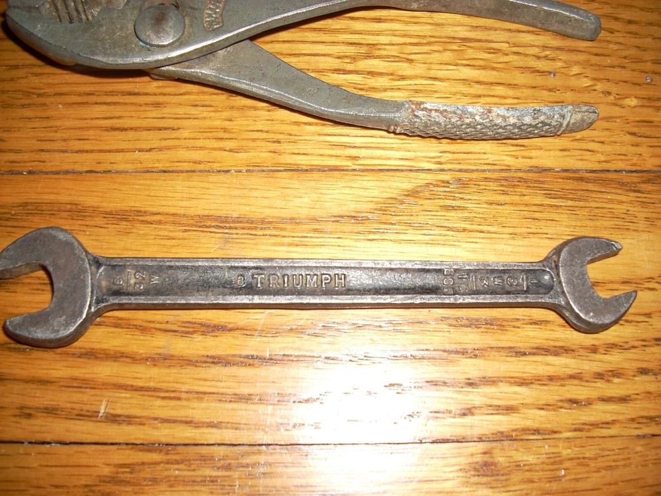 Lote De Colección De 2 Alicates De Colección Motores HM Honda + Moto Yamaha + Triumph Foto 3 de 4